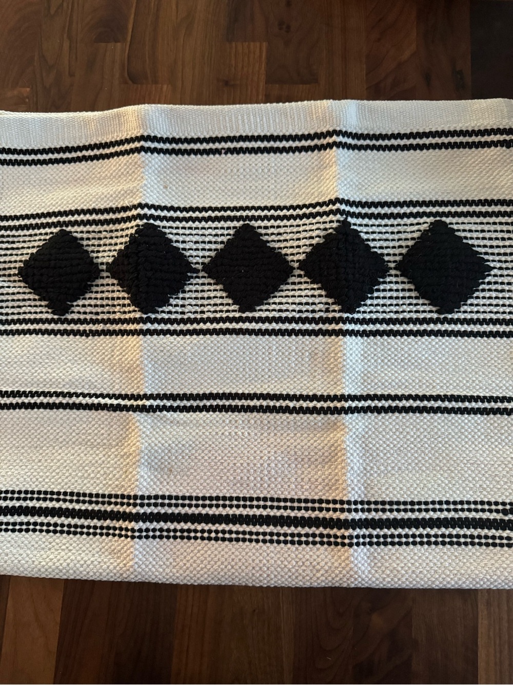 Caravan Home Decor Diamond Woven Rug. 100% Cotton. Retired Style